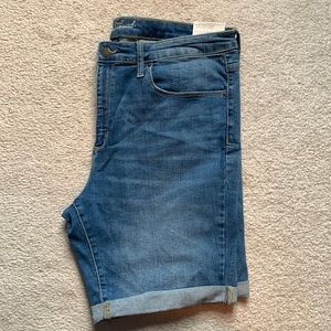 High-rise Bermuda Jean Shorts